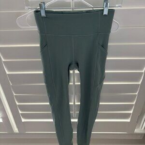 Lululemon Wunder Train Size 4 Leggings